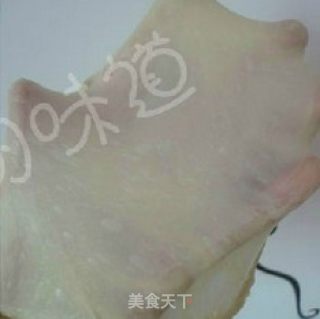 毛毛虫面包的做法步骤：1