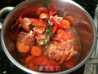 龙虾可丽饼配大豆苗莎拉和萝卜乳的做法步骤：2