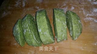 压面机做的菠菜面的做法步骤：3