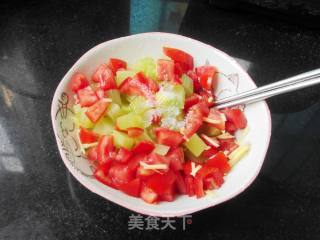 莴笋拌番茄的做法步骤：5