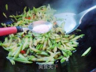 榄菜炒小瓜的做法步骤：6