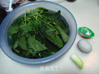 超简单上汤菠菜的做法步骤：1