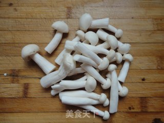 炝双菇的做法步骤：2