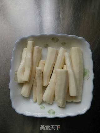 草莓山药的做法步骤：1