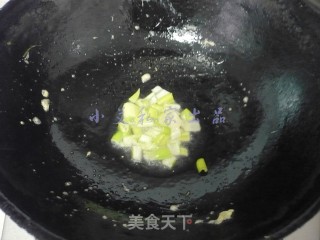 五彩炒饭的做法步骤：4