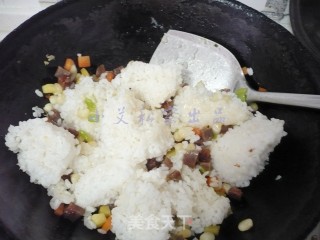 五彩炒饭的做法步骤：6