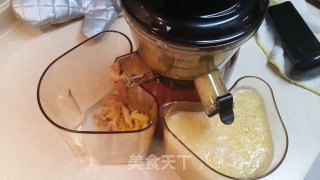菠萝雪梨汁的做法步骤：4