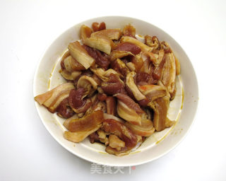 五花肉炒黄豆芽（电饭煲版）的做法步骤：2