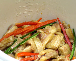 五花肉炒黄豆芽（电饭煲版）的做法步骤：4