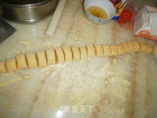 南瓜花式馒头的做法步骤：5