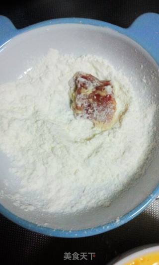 【菠萝咕噜肉】菠萝季不能错过的美味的做法步骤：5