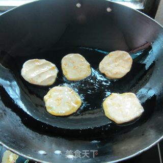 烙豆渣南瓜饼的做法步骤：7