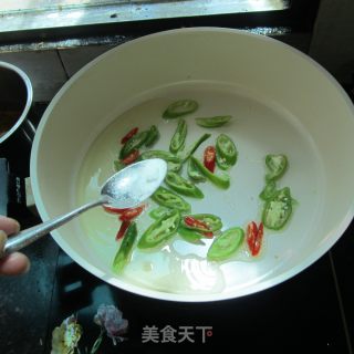 双椒肉花肠的做法步骤：4