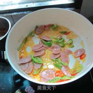 双椒肉花肠的做法步骤：6