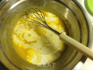 基本戚风蛋糕的做法步骤：6