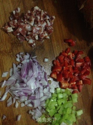 菠萝炒饭的做法步骤：4