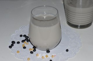 黑豆豆浆的做法步骤：4