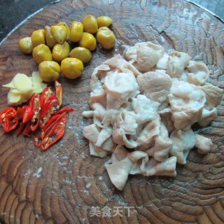 大肠烧粟子的做法步骤：2