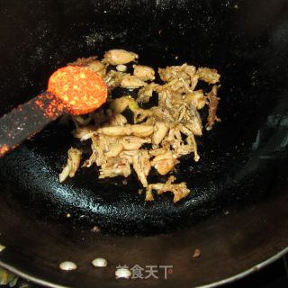 孜然蛙肉的做法步骤：6