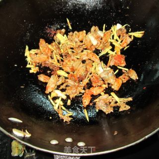 孜然蛙肉的做法步骤：8