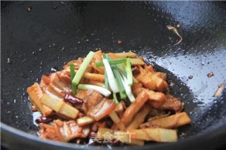 甜笋小炒肉的做法步骤：7
