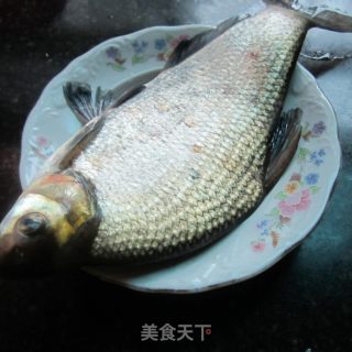 蒜香鳊鱼的做法步骤：1