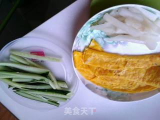 肉松寿司的做法步骤：2