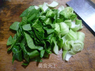青菜咸肉土豆汤的做法步骤：3