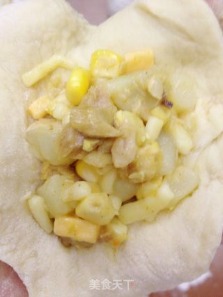 芝士吞拿鱼土豆面包的做法步骤：4