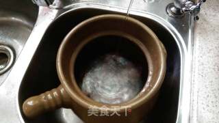 鸡骨草茯苓猪横利养肝祛湿汤的做法步骤：4