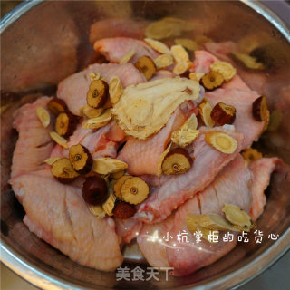 养生鸡中翼——鸡中翅的另一种味道的做法步骤：1