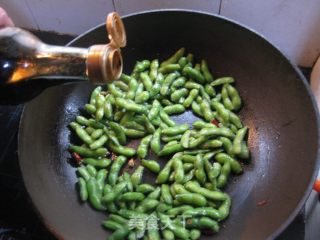 炒毛豆的做法步骤：7
