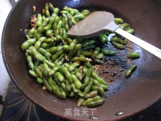 炒毛豆的做法步骤：8