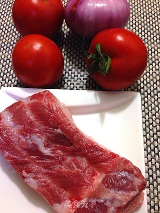 西红柿烧红烧肉的做法步骤：1
