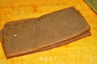 简单酸辣开胃菜-----泡菜炒魔芋的做法步骤：2