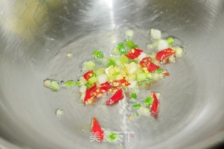 简单酸辣开胃菜-----泡菜炒魔芋的做法步骤：5