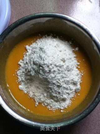 南瓜戚风蛋糕的做法步骤：4