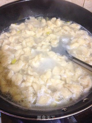 西红柿面疙瘩汤的做法步骤：6