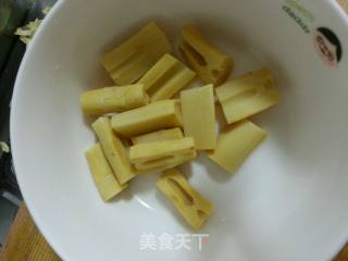 百味中翅的做法步骤：1