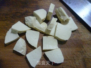 荷兰豆脆皮肠炒小素鸡的做法步骤：3