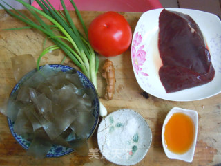 吃起童味的---薯粉片猪肝的做法步骤：1