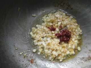 泡菜烧鸡血旺的做法步骤：4