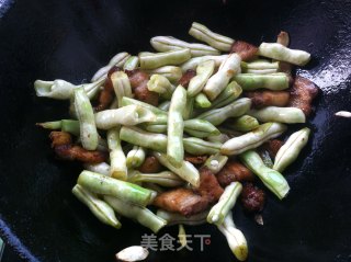 土豆芸豆红烧肉的做法步骤：6