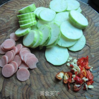 肉花肠丝瓜汤的做法步骤：2