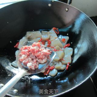 肉片蘑芋豆腐的做法步骤：5