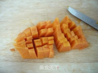 木瓜牛奶炖蛋的做法步骤：2