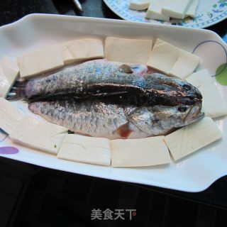 葱香豆腐蒸柴鱼的做法步骤：3