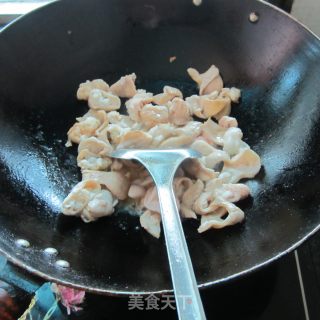 香芋咸辣大肠的做法步骤：6
