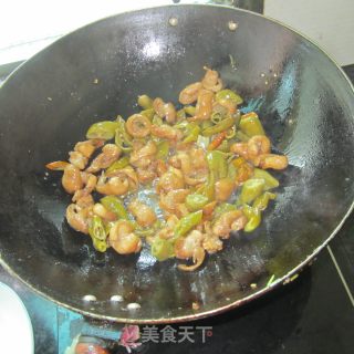 香芋咸辣大肠的做法步骤：10