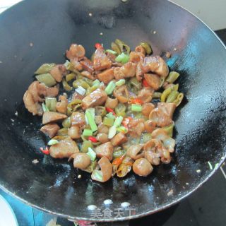 香芋咸辣大肠的做法步骤：12